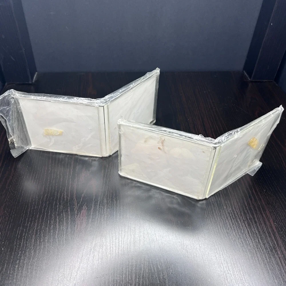 The Unbranded Brand vintage clear